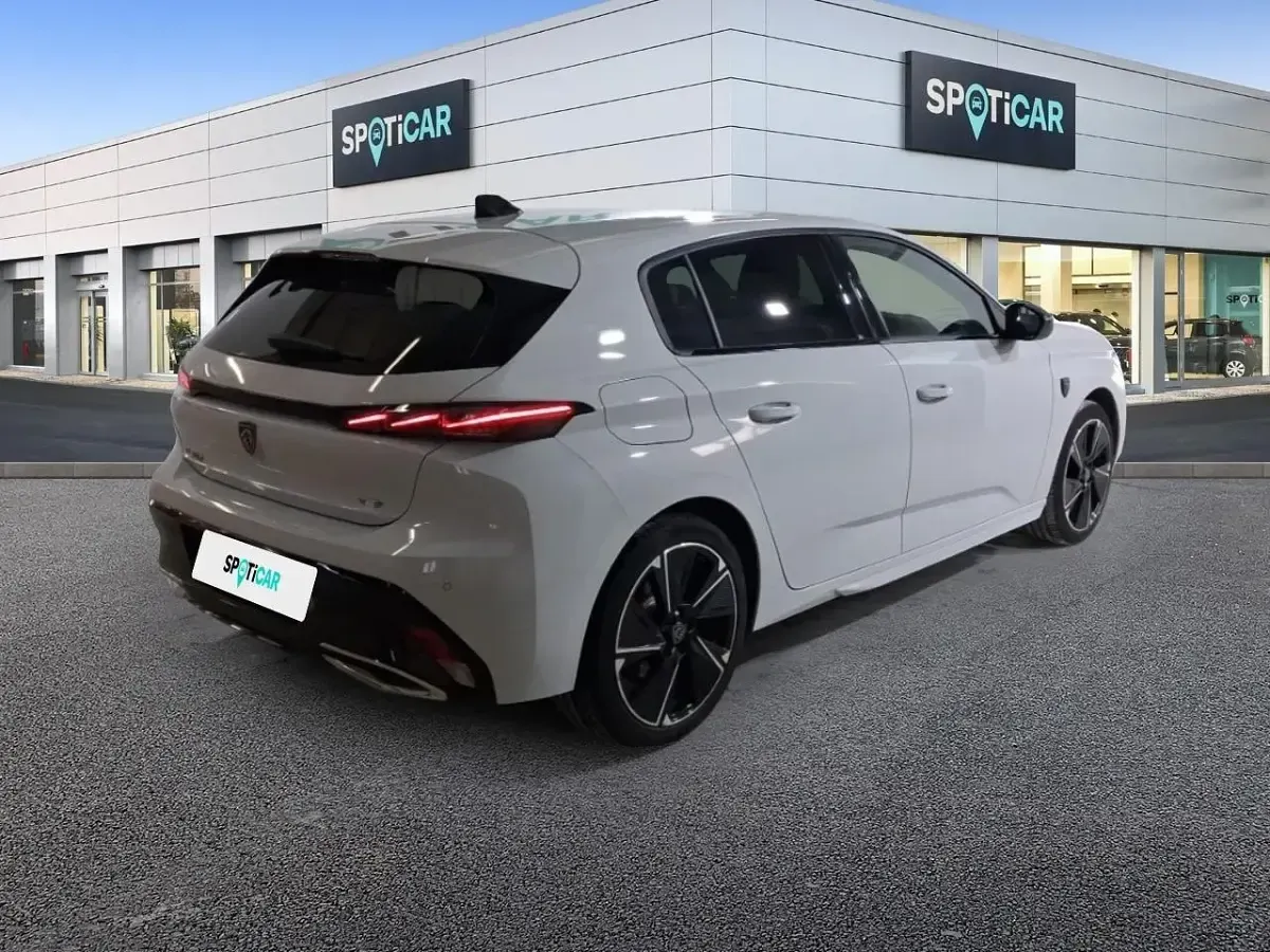 Usado Peugeot e-308 114 kW (156 CV) 2024 Blanco Utilitario
