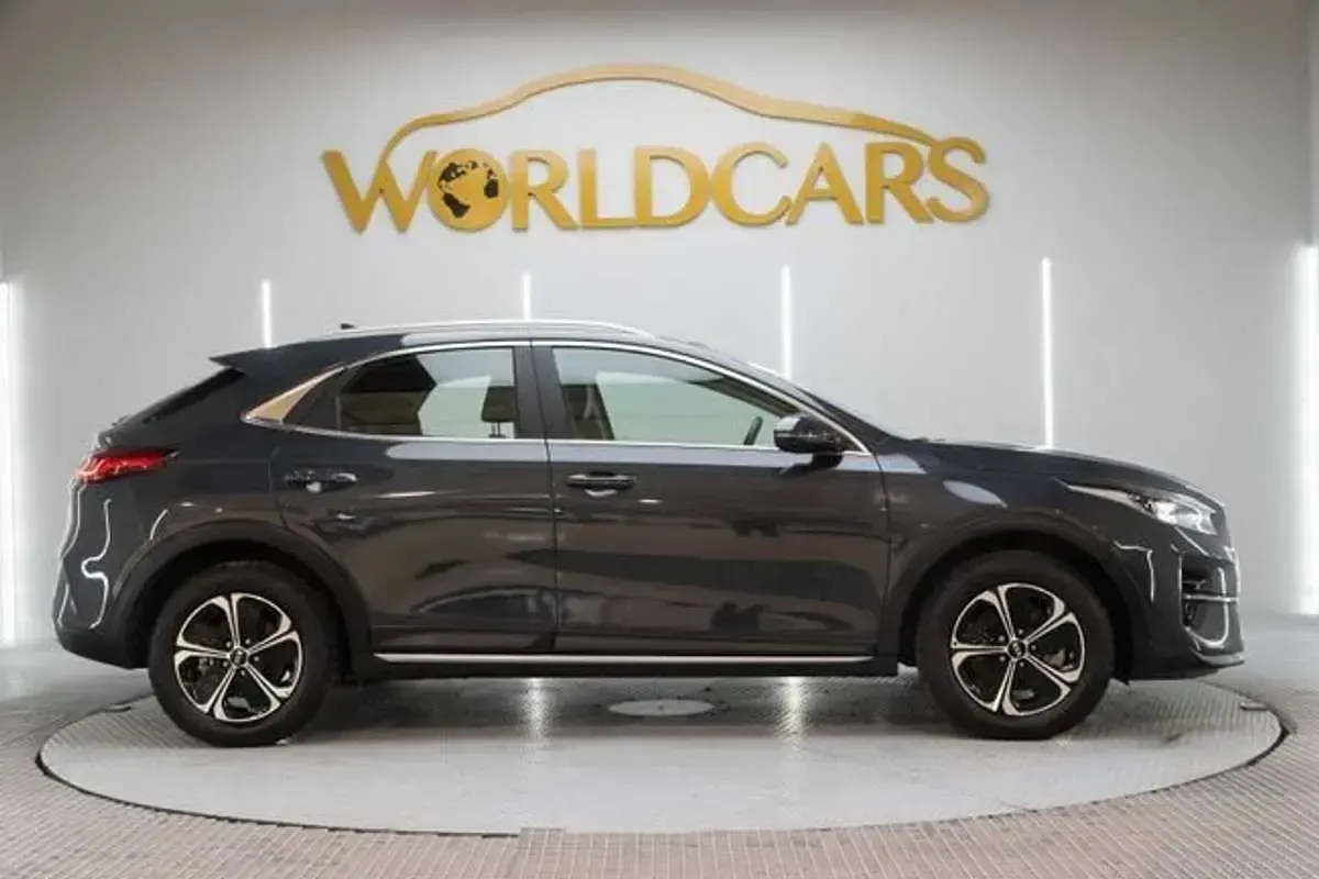 Usado Kia XCeed 141 CV (103 kW) 2021 Gris SUV