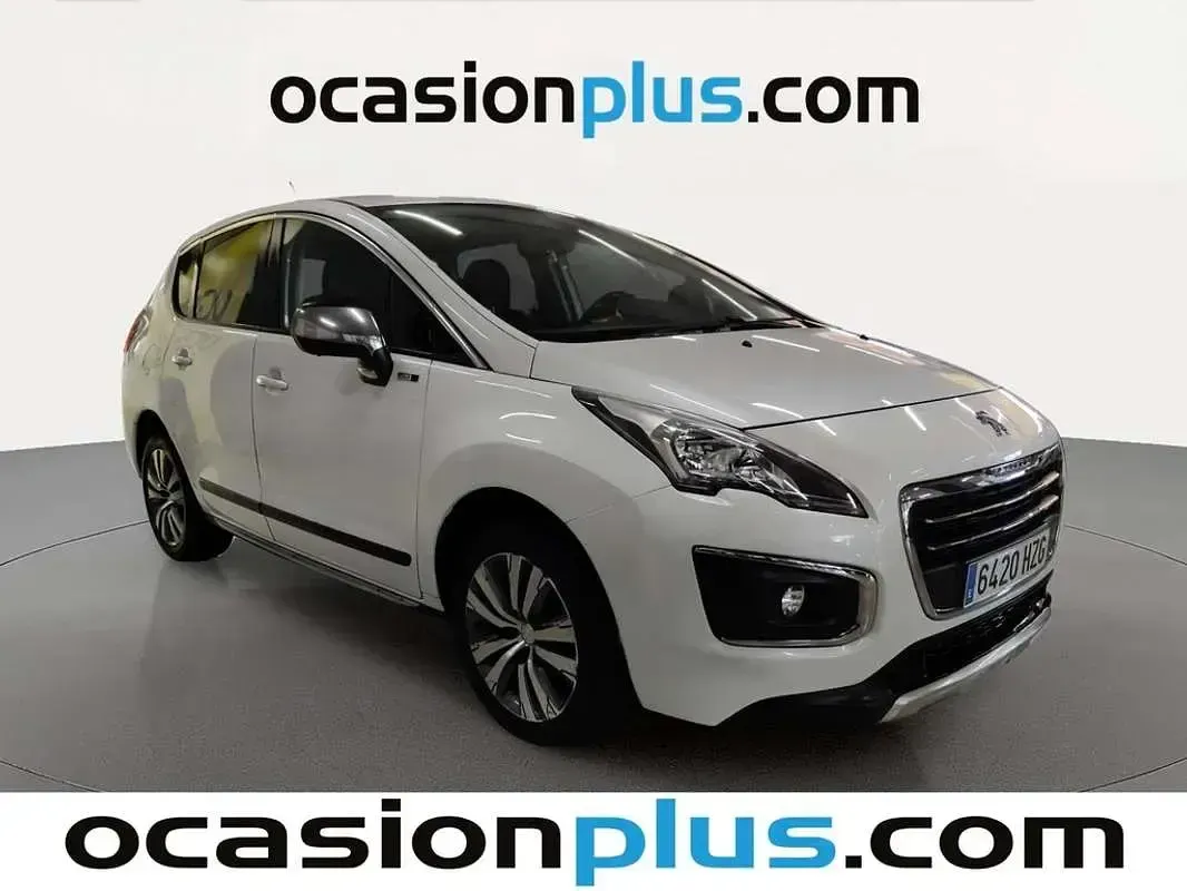 Usado Peugeot 3008 Style 120 CV (88 kW) 2014 Blanco Familiar