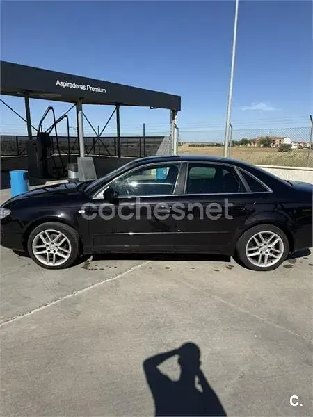Usado Seat Exeo Reference 143 CV (105 kW) 2010 Negro Berlina