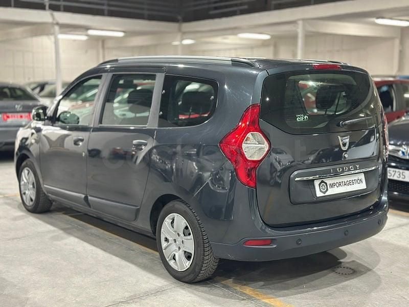 Usado Dacia Lodgy Essentiel 102 CV (75 kW) 2019 Gris / plata Monovolumen
