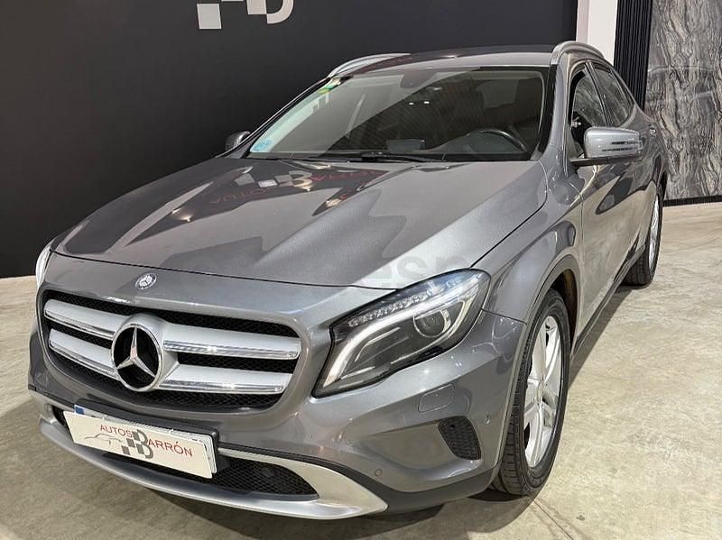 Begagnad Mercedes GLA200 Urban 136 HK (100 kW) 2014 Grå SUV