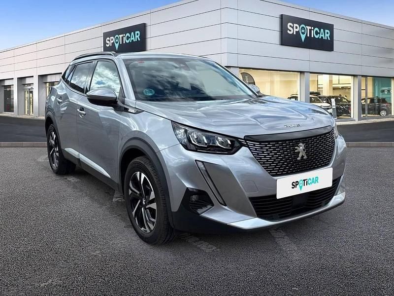 Usado Peugeot 2008 Allure 110 CV (80 kW) 2021 Gris SUV