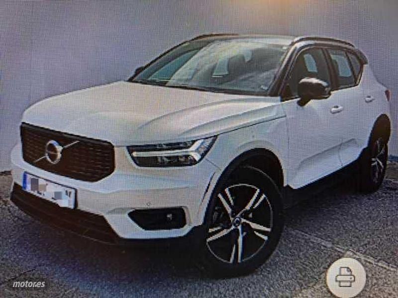 Blanco Usado 2020 Volvo XC40 R-Design SUV | 29.900 € (Precio justo) - Imagen 1/2