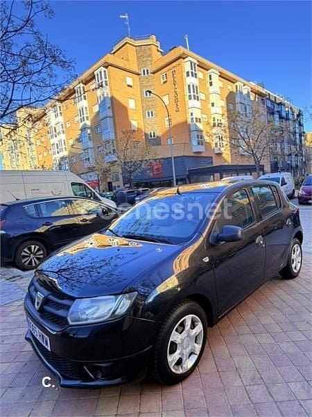 Usado Dacia Sandero Lauréate 75 CV (55 kW) 2014 Negro Berlina