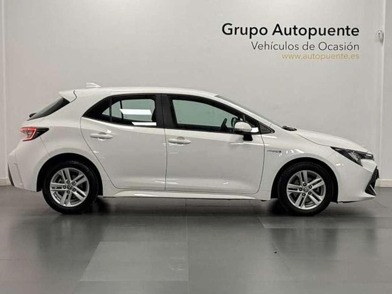 Usado Toyota Corolla 125 CV (91 kW) 2020 Blanco Berlina