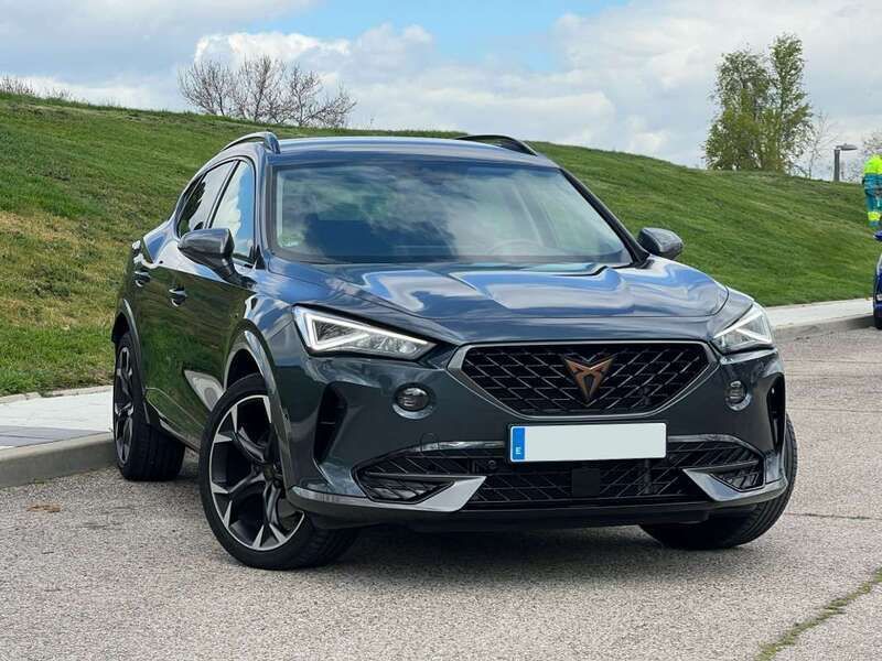 Gris Usado 2024 Cupra Formentor SUV | 25.999 € (Precio justo) - Imagen 1/4