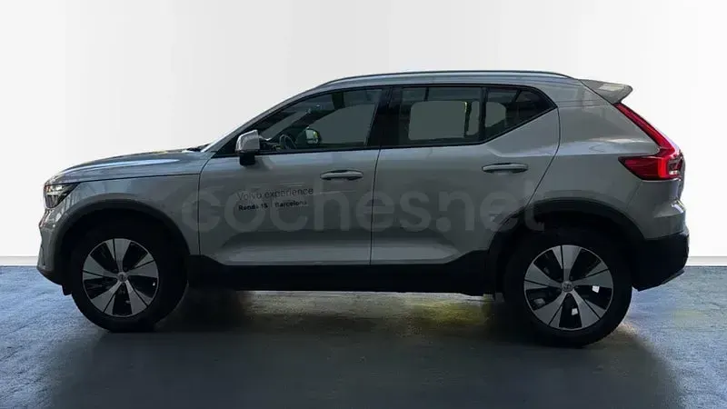 Usado Volvo XC40 Core 163 CV (119 kW) 2024 Gris / plata SUV