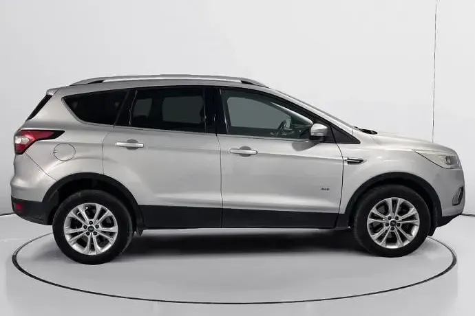 Usado Ford Kuga Titanium 150 CV (110 kW) 2018 SUV