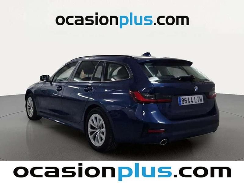 Usado BMW 318 150 CV (110 kW) 2021 Azul Familiar