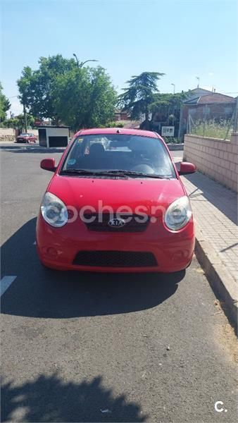 Rojo Usado 2010 Kia Picanto Utilitario | 2900 € (Precio justo) - Imagen 1/4
