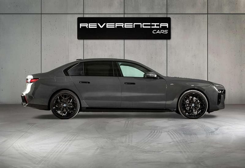 Usado BMW 740 M Sport 299 CV (219 kW) 2024 Gris Berlina