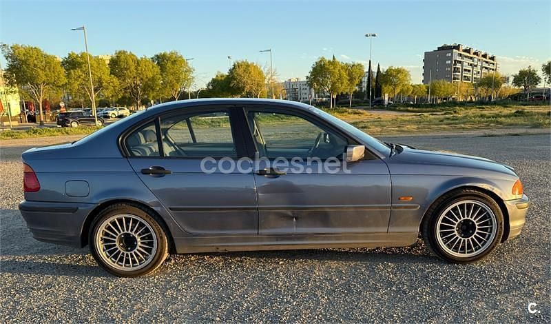 Usado BMW 320 136 CV (100 kW) 1999 Azul Berlina