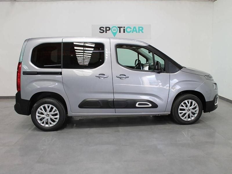 Usado Citroën Berlingo Feel 102 CV (75 kW) 2023 Gris Monovolumen