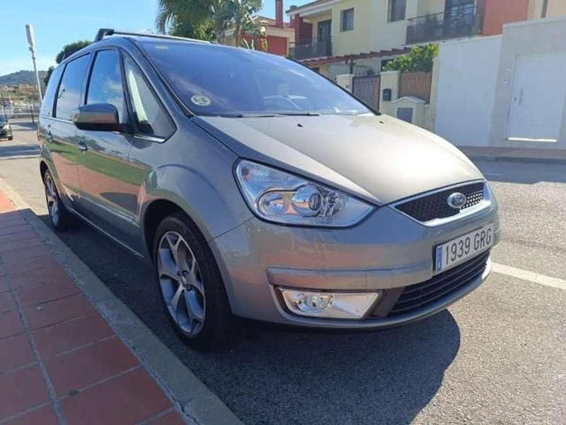 Usado Ford Galaxy Titanium 140 CV (102 kW) 2009 Gris / plata Monovolumen