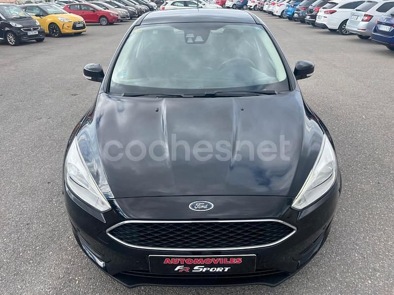 Usado Ford Focus Trend 120 CV (88 kW) 2016 Negro Berlina