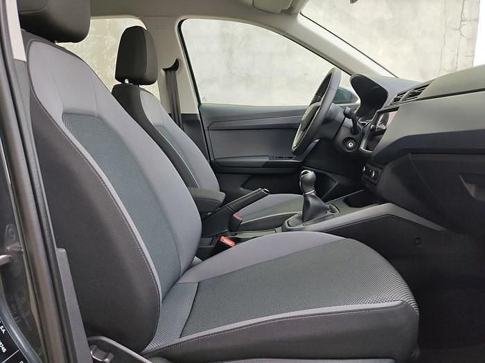 Usado Seat Arona Ecomotive 115 CV (84 kW) 2020 Gris SUV