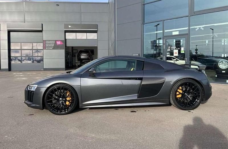 Usado Audi R8 Coupé 609 CV (447 kW) 2018 Gris Coupe