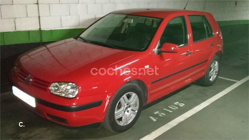 Rojo Usado 2002 VW Golf IV Conceptline Berlina | 2000 € (Super precio) - Imagen 1/2