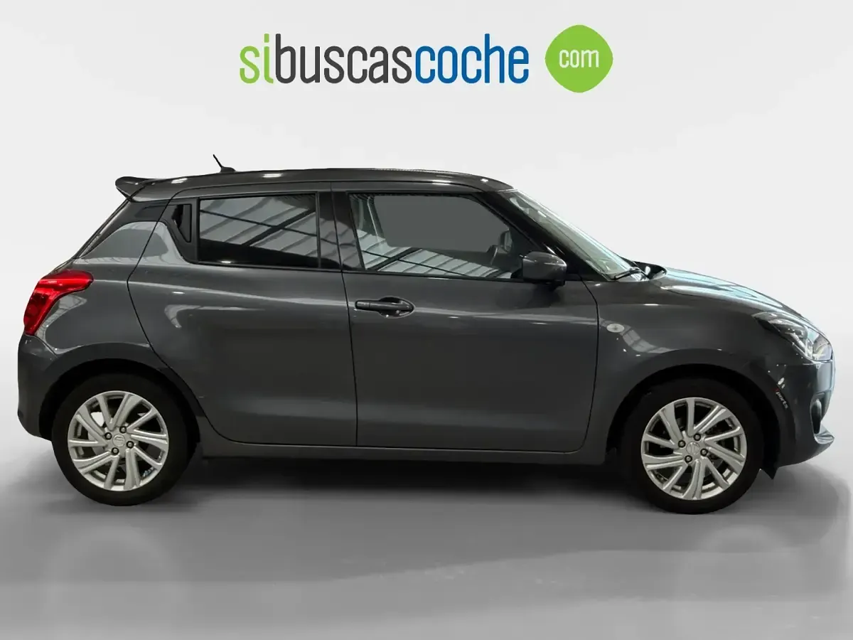Usado Suzuki Swift 102 CV (75 kW) 2020 Gris/plata Utilitario