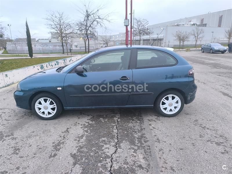 Usado Seat Ibiza Reference 85 CV (62 kW) 2007 Azul Utilitario