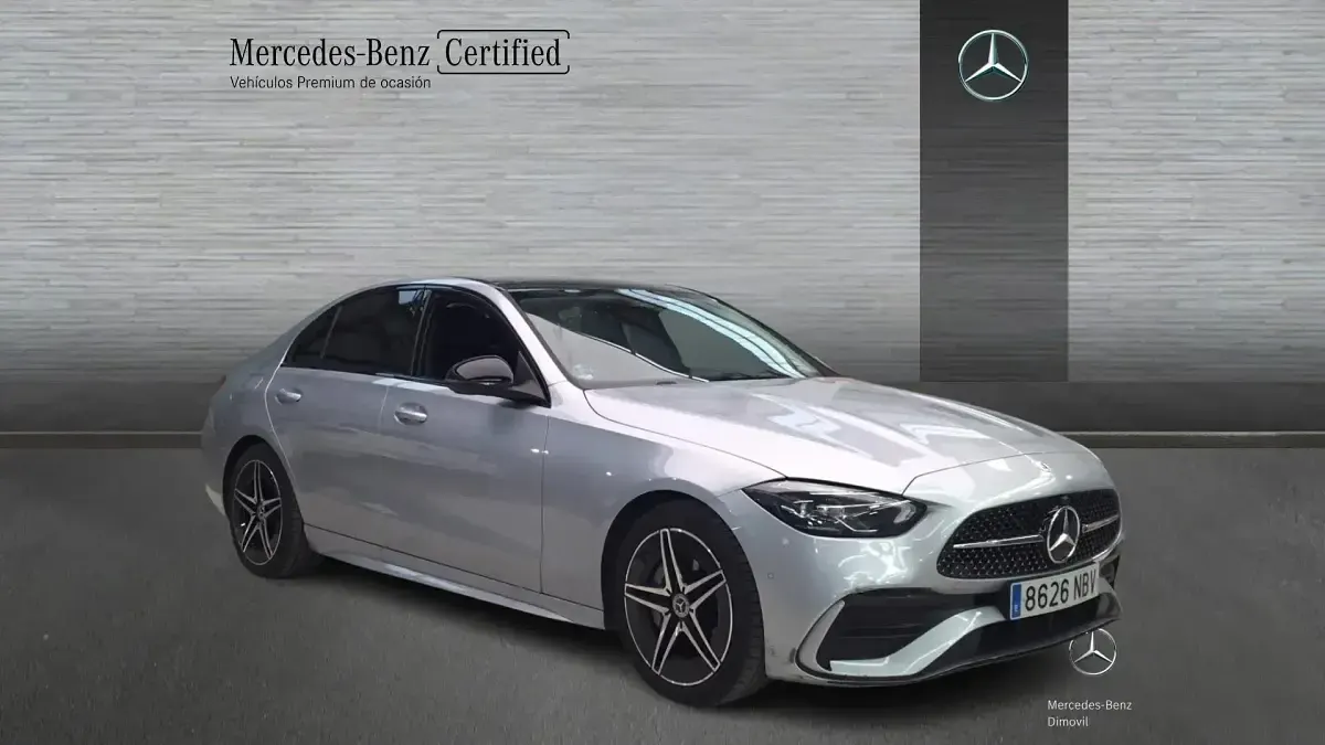 Usado Mercedes C220 AMG line 200 CV (147 kW) 2025 Gris Berlina