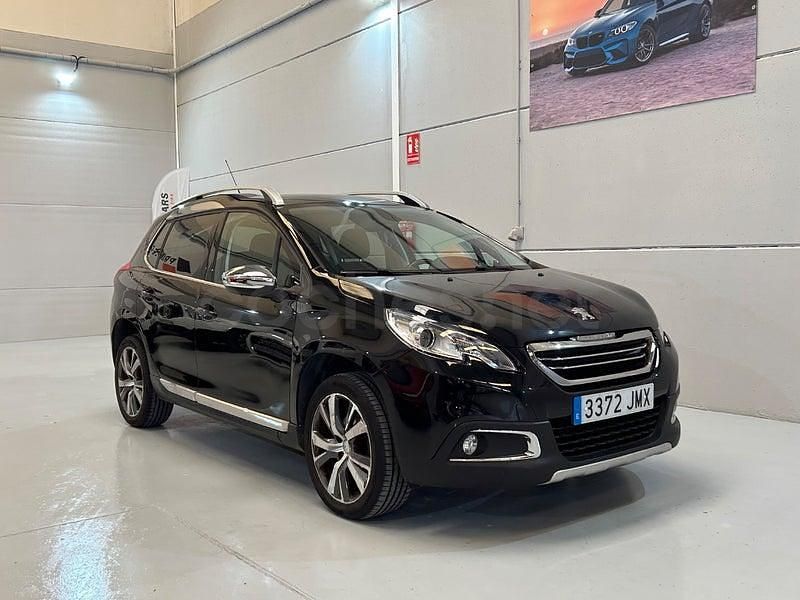 Usado Peugeot 2008 Style 110 CV (80 kW) 2016 Negro SUV