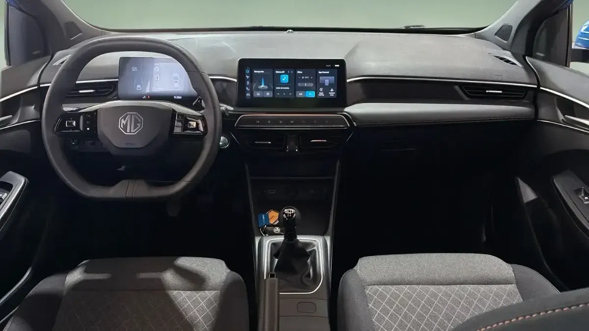 Usado MG MG3 Comfort 116 CV (85 kW) 2025 Azul Utilitario