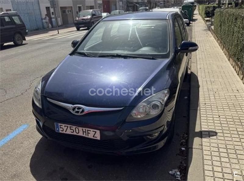 Azul Usado 2011 Hyundai i30 Classic Berlina | 3900 € (Buen precio) - Imagen 1/1