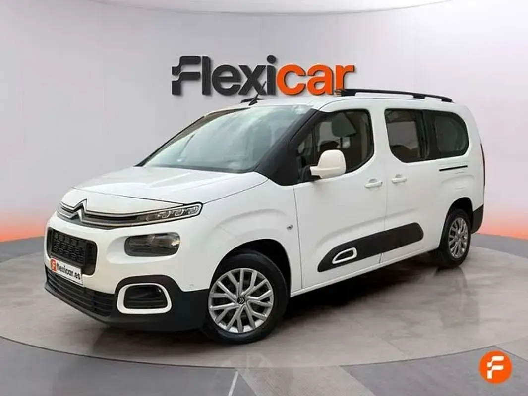 Usado Citroën Berlingo Feel 131 CV (96 kW) 2019 Blanco Monovolumen
