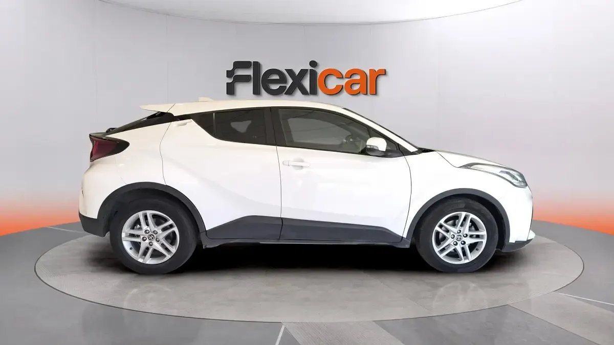 Usado Toyota C-HR Active 140 CV (102 kW) 2023 Blanco SUV