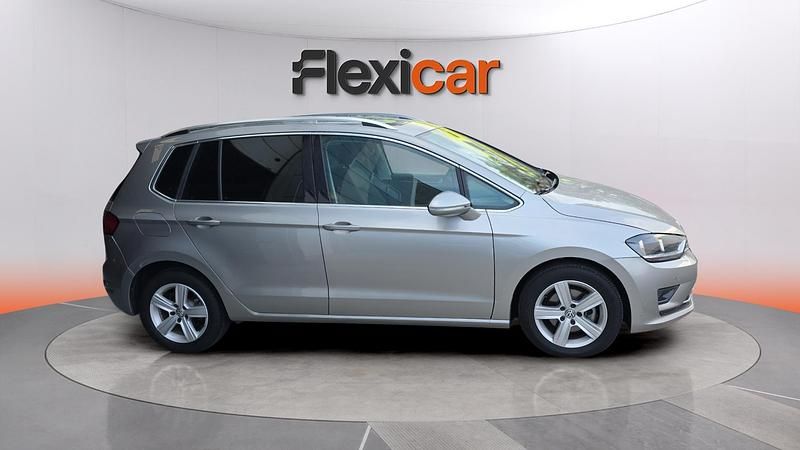 Usado VW Golf Sportsvan Advance 125 CV (91 kW) 2016 Gris Monovolumen