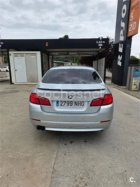 Usado BMW 530 Gran Turismo 245 CV (180 kW) 2012 Gris / plata Berlina
