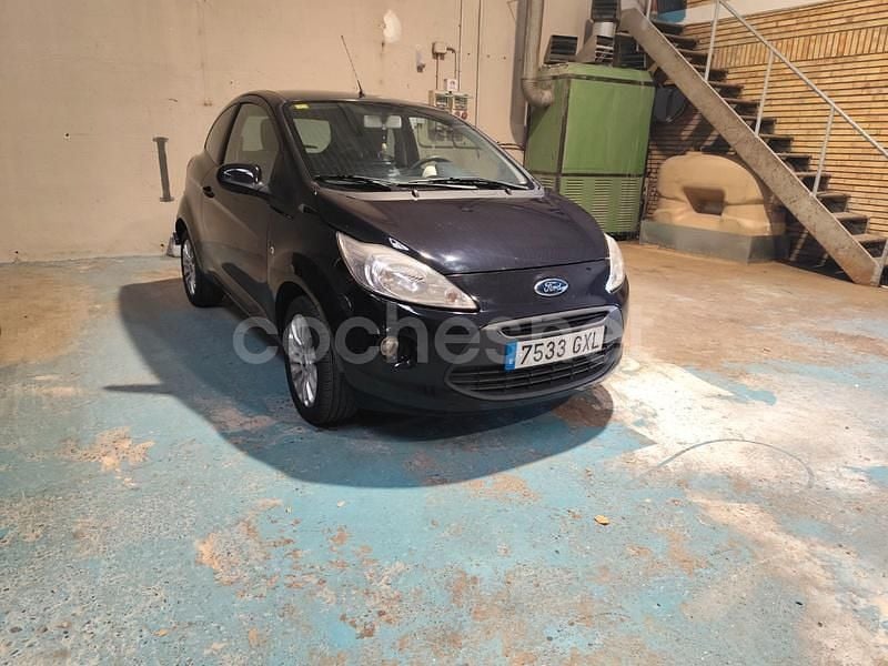 Usado Ford Ka Trend 69 CV (50 kW) 2010 Negro Utilitario