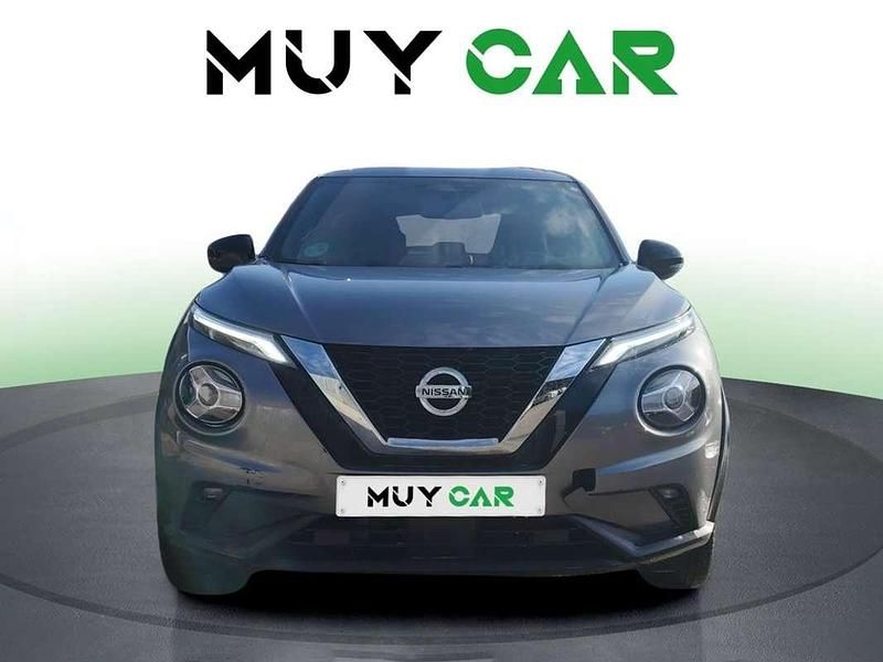 Usado Nissan Juke N-Connecta 114 CV (83 kW) 2022 Gris SUV