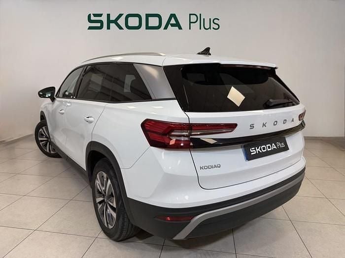 Usado Skoda Kodiaq Selection 150 CV (110 kW) 2025 Blanco SUV