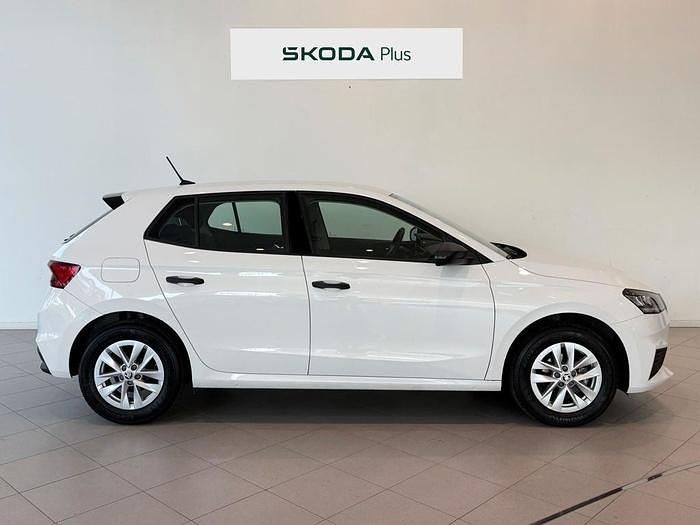 Usado Skoda Fabia Essence 80 CV (58 kW) 2024 Blanco Utilitario