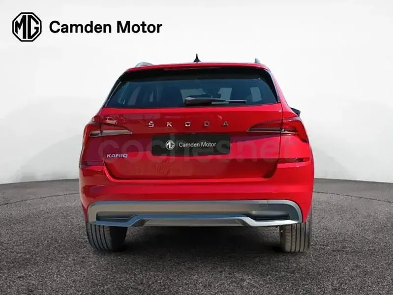 Usado Skoda Kamiq Ambition 150 CV (110 kW) 2022 Rojo SUV