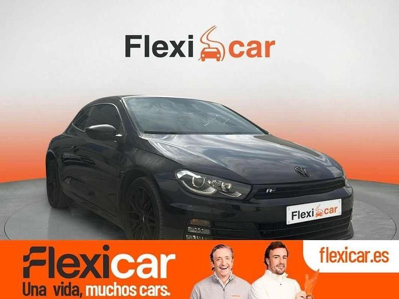 Negro Usado 2017 VW Scirocco R-line Coupe | 18.490 € (Precio justo) - Imagen 1/4