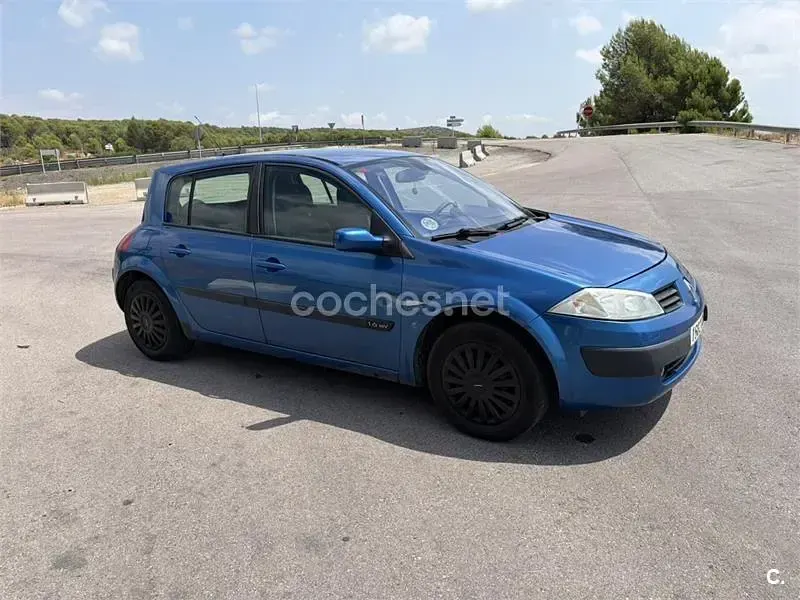 Usado Renault Mégane II Expression 115 CV (84 kW) 2002 Azul Berlina