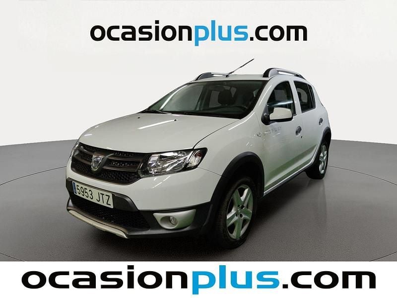 Usado Dacia Sandero Stepway 90 CV (66 kW) 2016 Blanco Utilitario