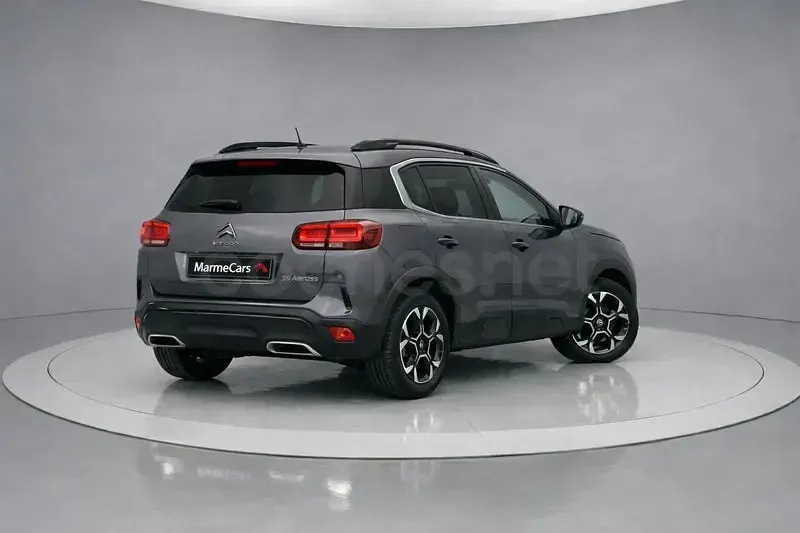 Usado Citroën C5 Aircross 131 CV (96 kW) 2025 Gris / plata SUV