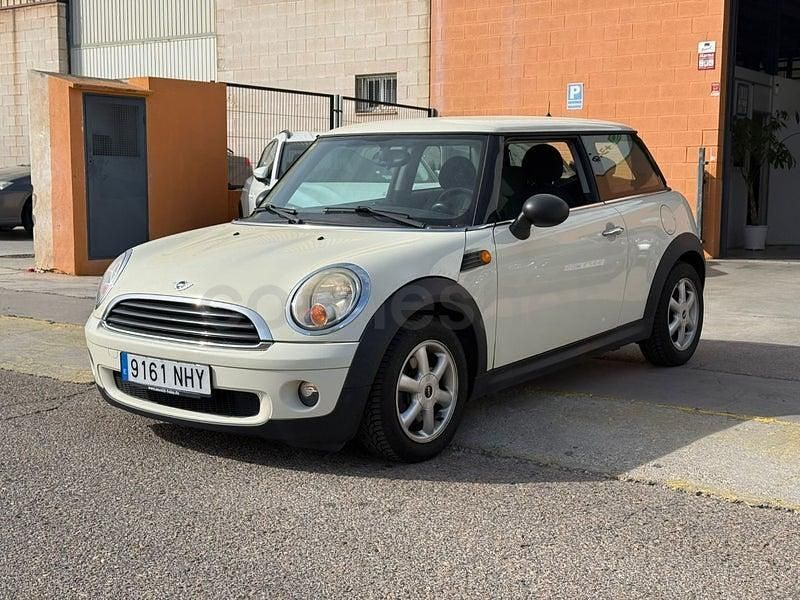 Usado Mini Cooper 120 CV (88 kW) 2009 Blanco Utilitario