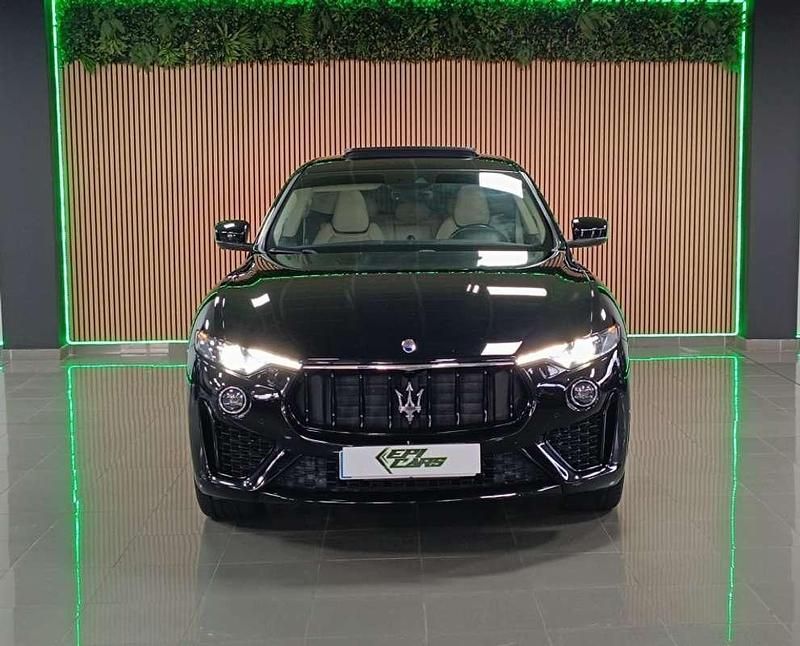 Usado Maserati Levante 275 CV (202 kW) 2018 Negro SUV