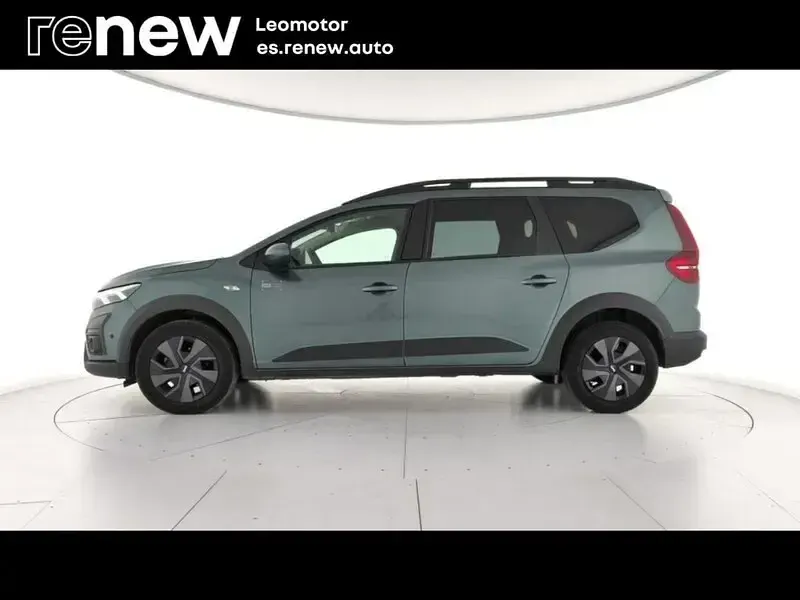 Usado Dacia Jogger Expression 100 CV (73 kW) 2025 Verde Monovolumen