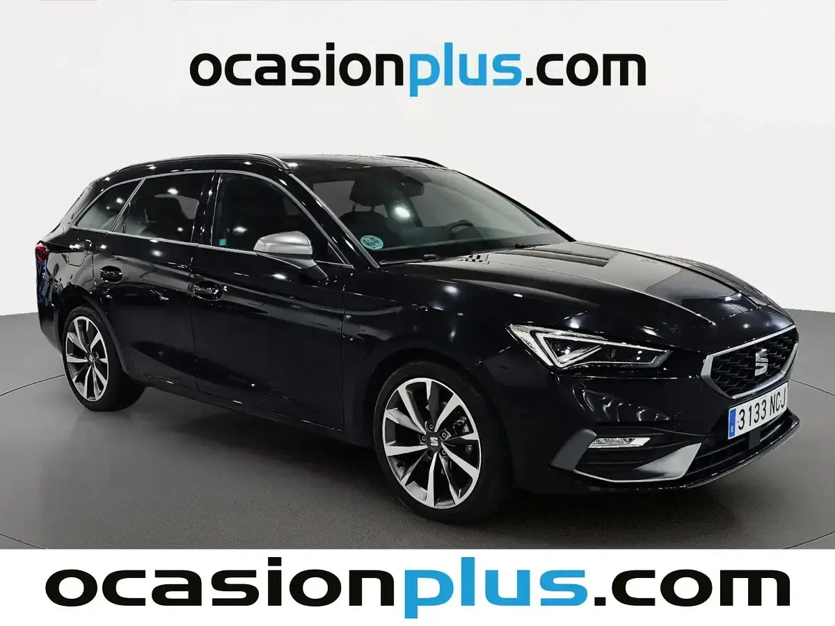 Usado Seat Leon FR 150 CV (110 kW) 2025 Negro Familiar