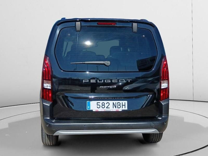 Usado Peugeot Rifter GT 131 CV (96 kW) 2025 Negro Monovolumen