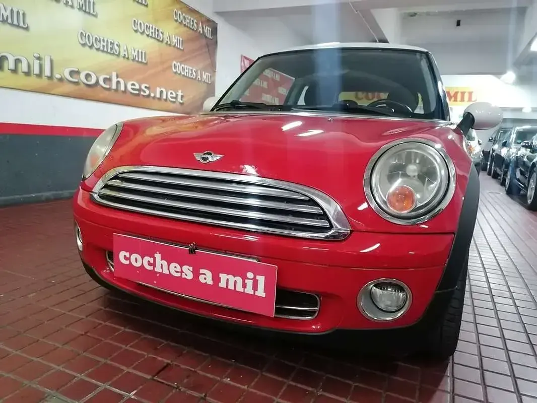 Używany Mini ONE 95 KM (69 kW) 2007 Czerwony Hatchback
