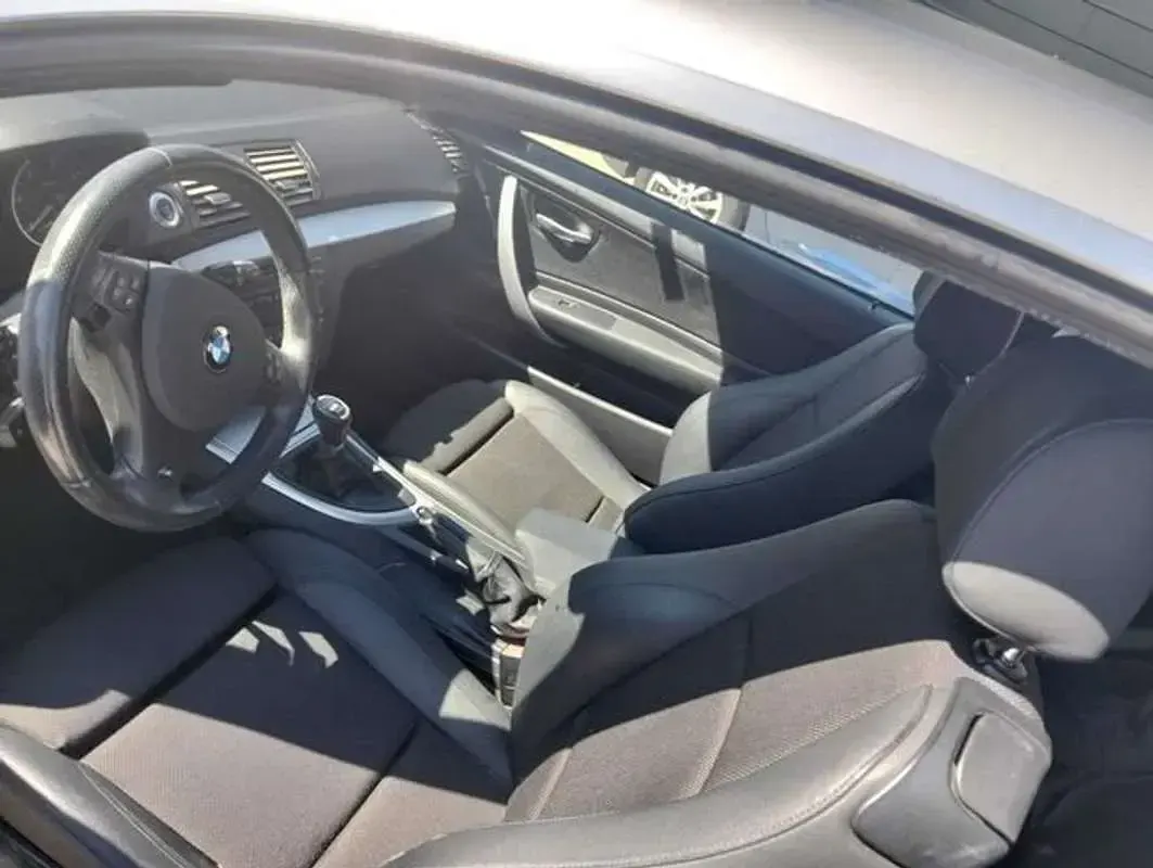 Usado BMW 118 150 CV (110 kW) 2008 Gris Utilitario