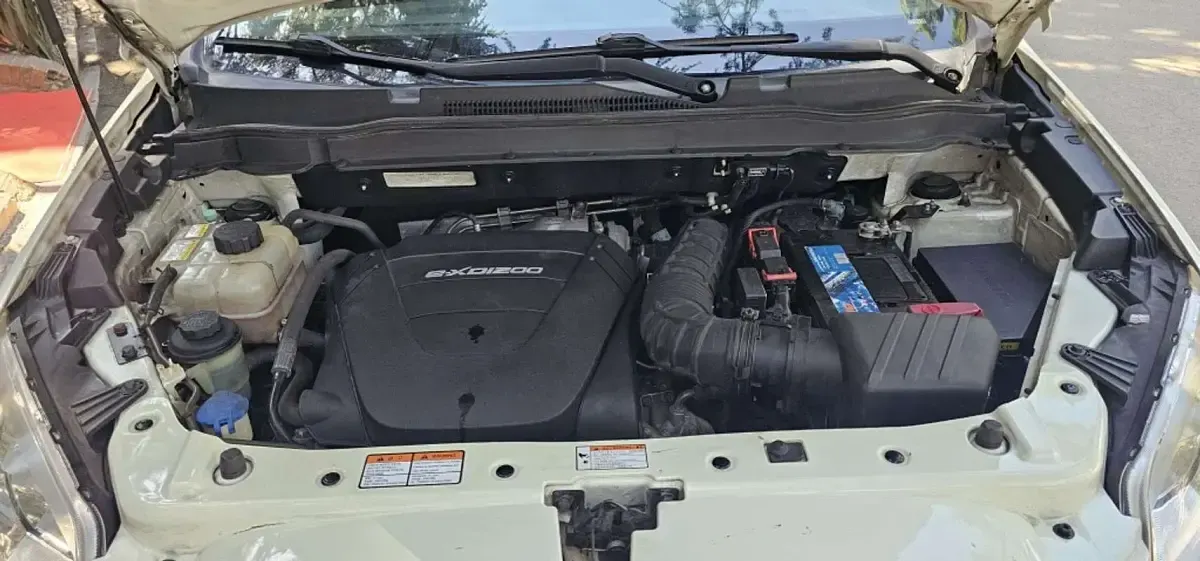 Usado SsangYong Korando Premium Plus 175 CV (128 kW) 2012 Blanco SUV
